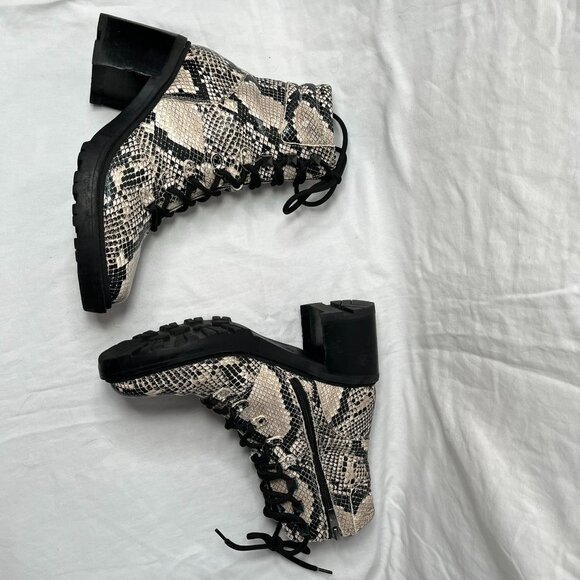 Marc Fisher Laboni Snake Print Lace-Up With Side Zip Combat Boots Womens 7.5 - Picture 5 of 12